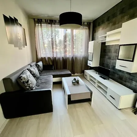 Sof Apartment's Sofia