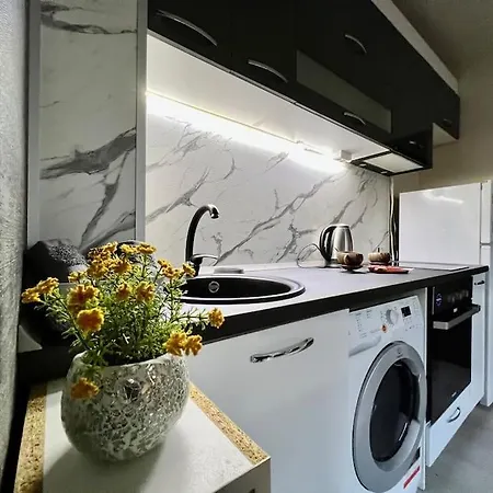 Апартамент Sof Apartment's *